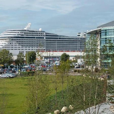 The Greenwich - Two Bedroom Apartment With Parking, Close To Ferry Terminals Southampton Exterior foto